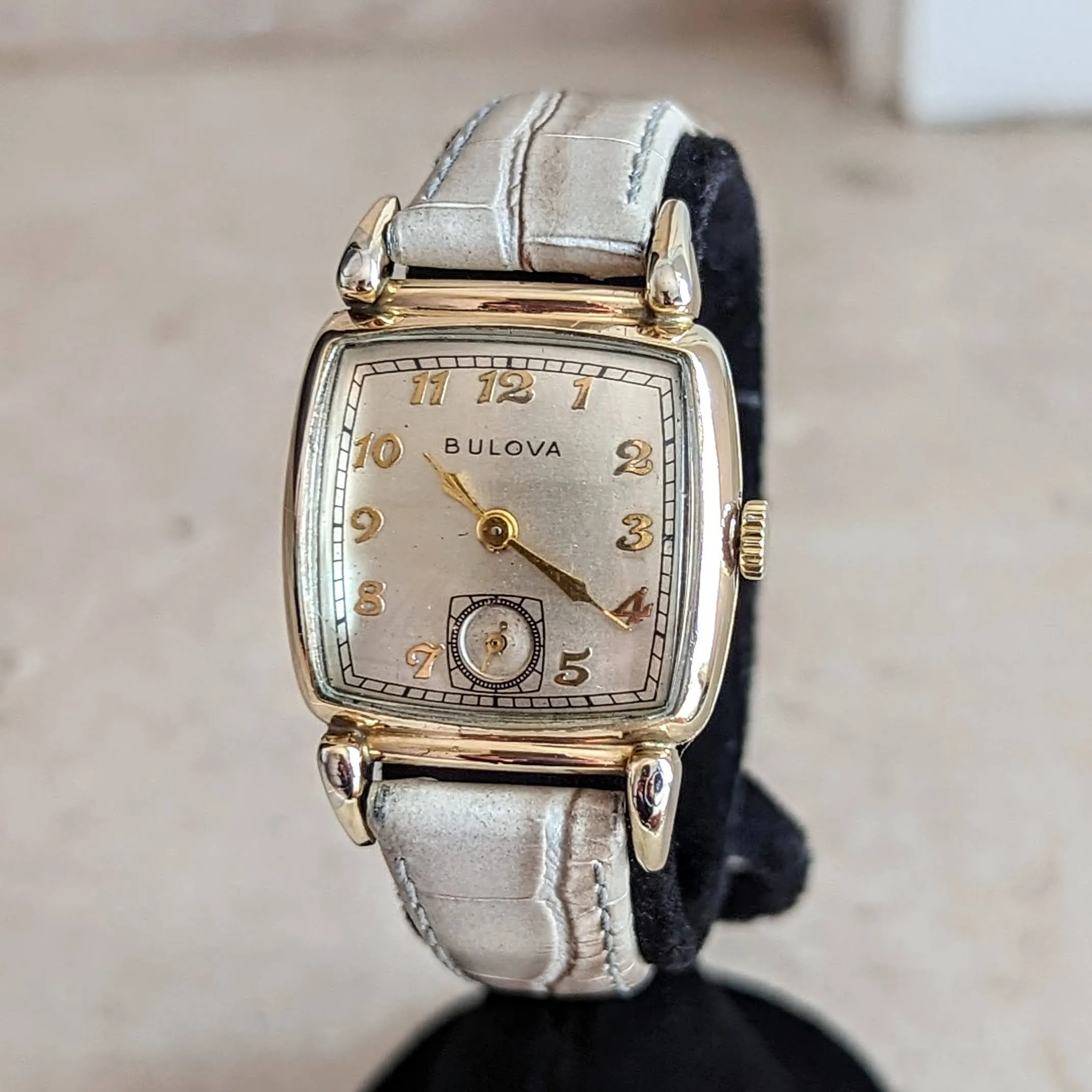 1950 BULOVA His Excellency “XX” Wristwatch 21 Jewels Cal. 10BM U.S.A. Made Watch