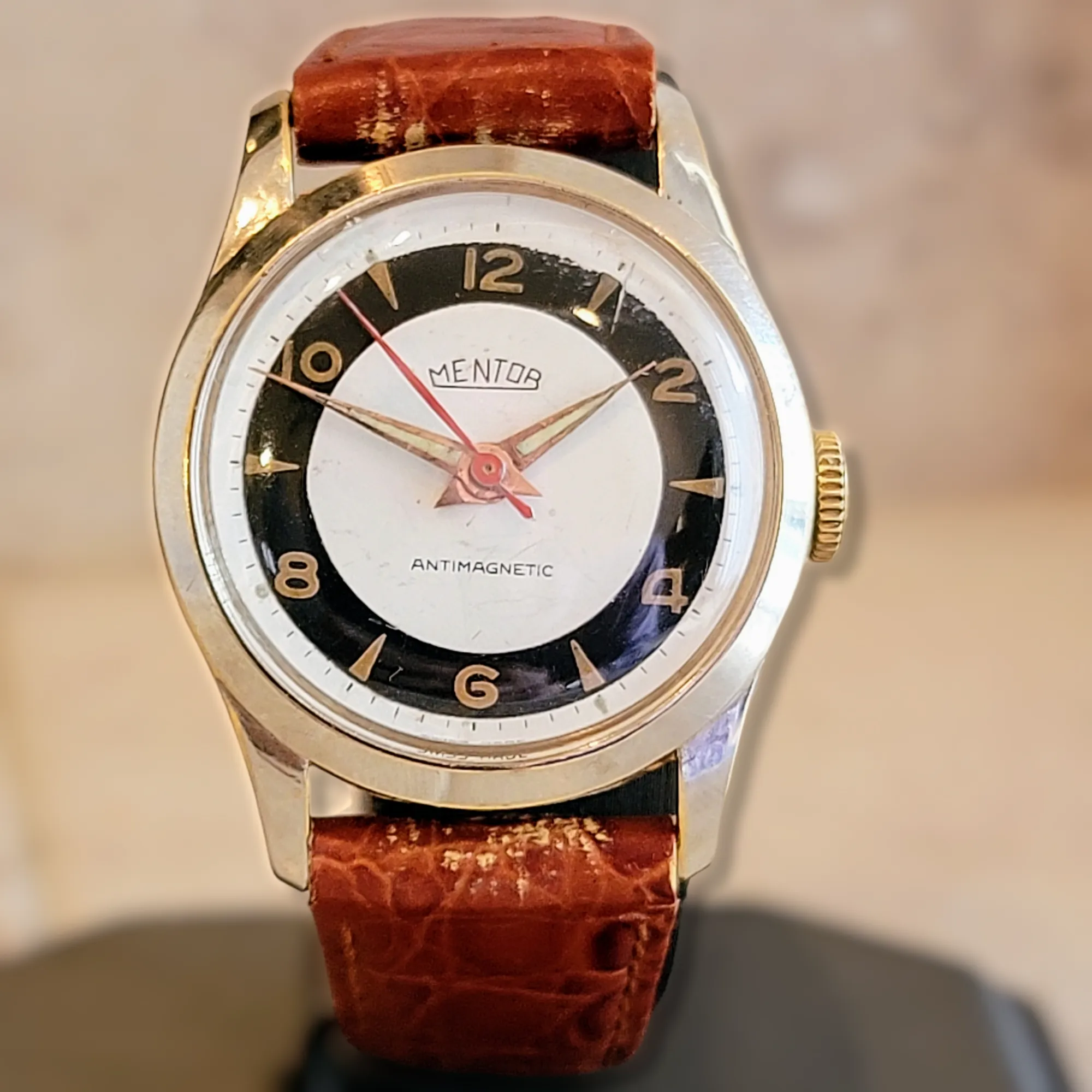 1950's MENTOR Antimagnetic Watch By Bader & Hafner Swiss Made
