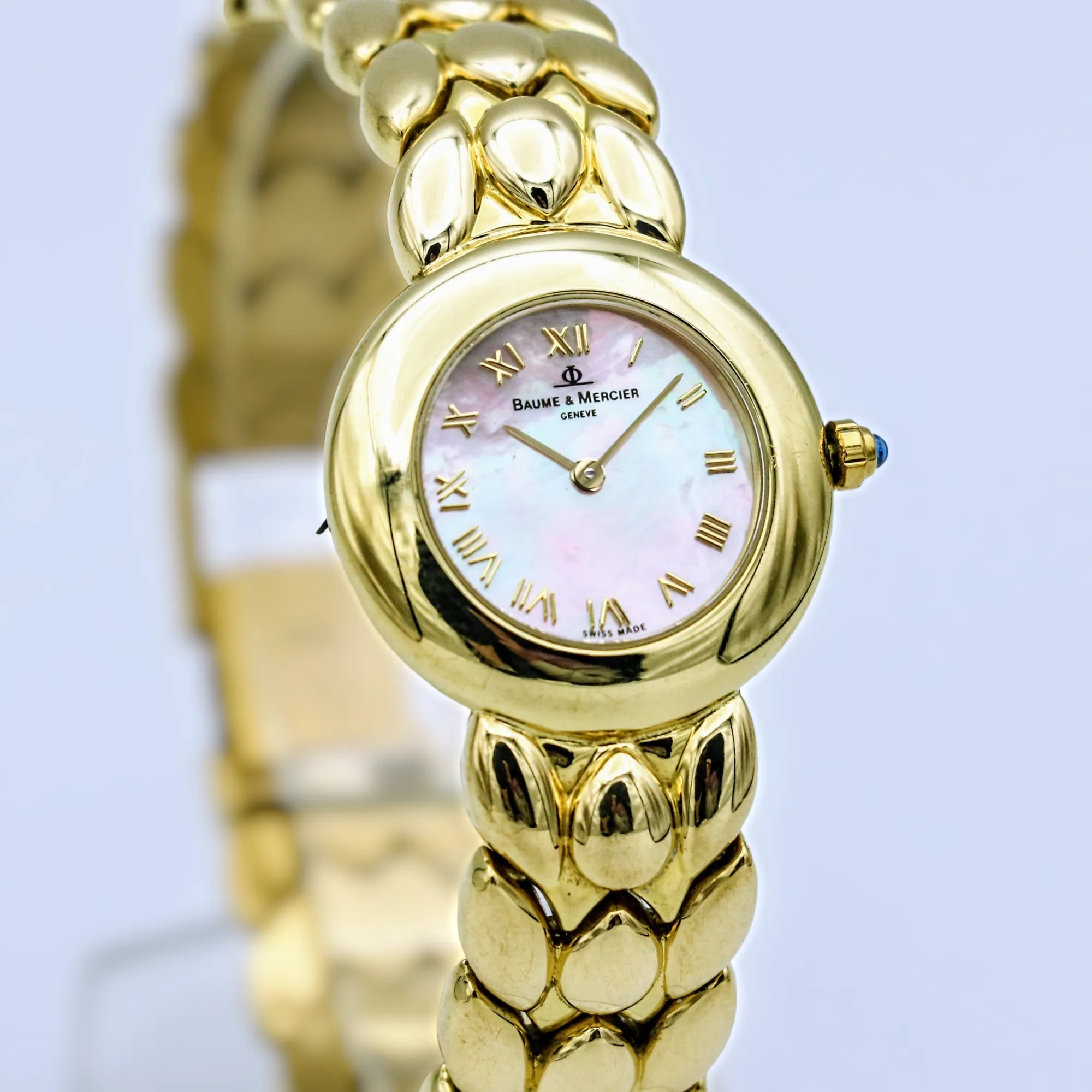 BAUME & MERCIER Luxury Swiss Ladies Wristwatch 18K Solid Yellow Gold 6J Watch