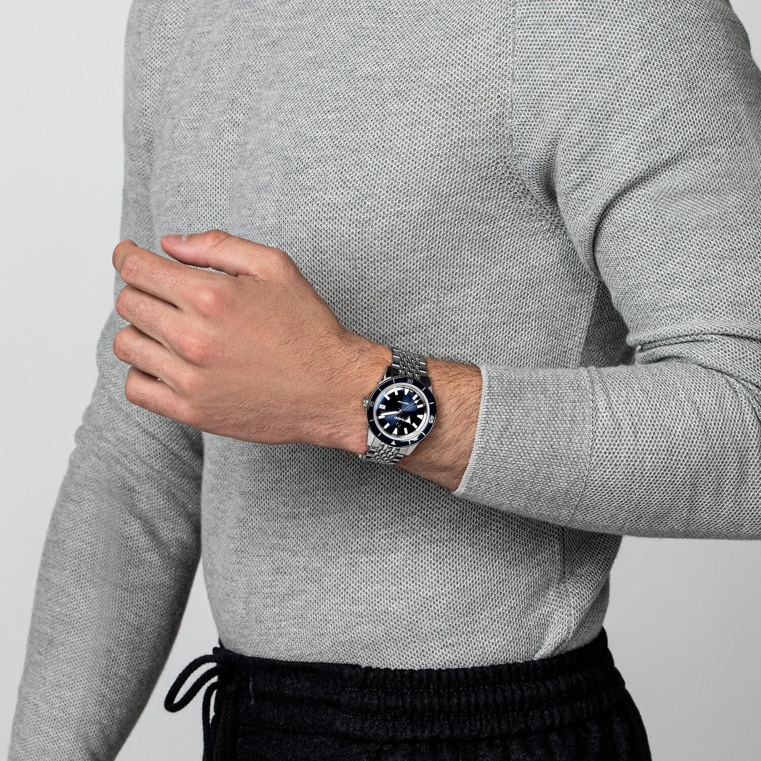 Captain Cook Unisex Analog Stainless Steel Automatic Watch R32500203