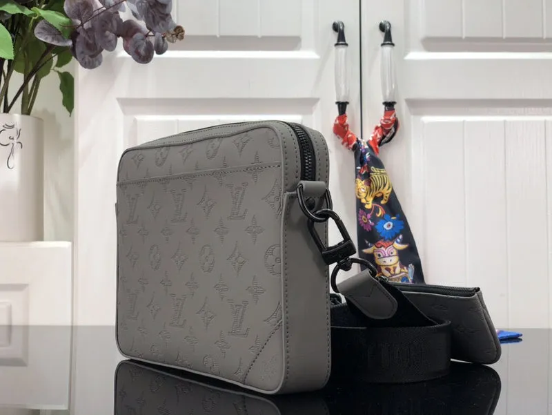 Fashion Lu-Vi bags - 3496