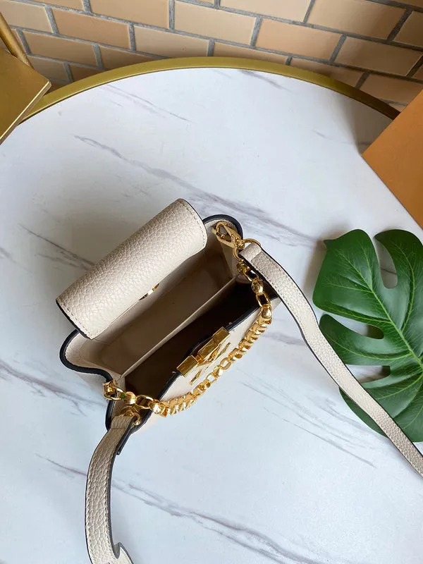 Fashion Lu-Vi bags - 3943