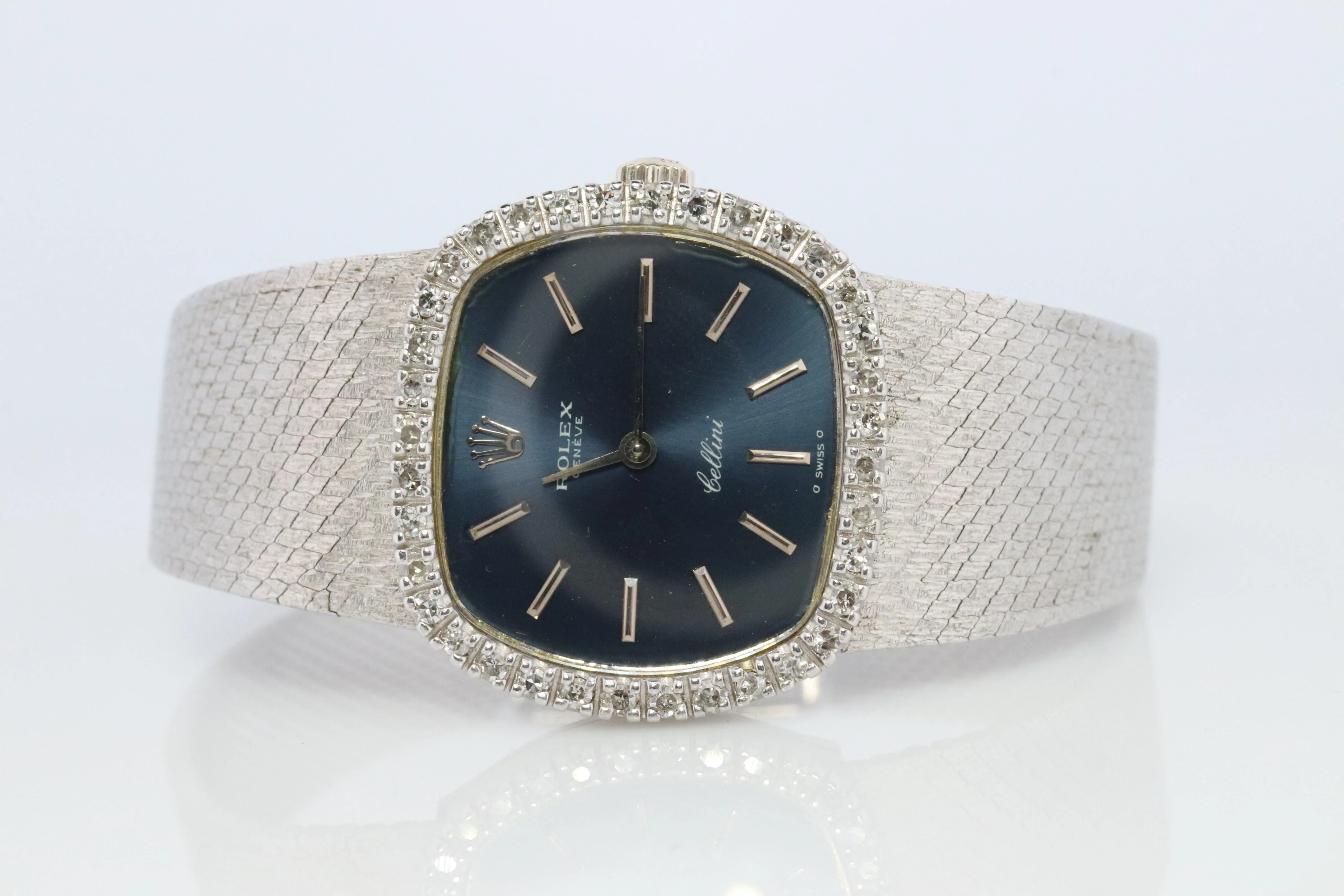 Genuine 18k Rolex Watch. ROLEX Cellini 3801 Diamond Bezel Mechanical Windup.