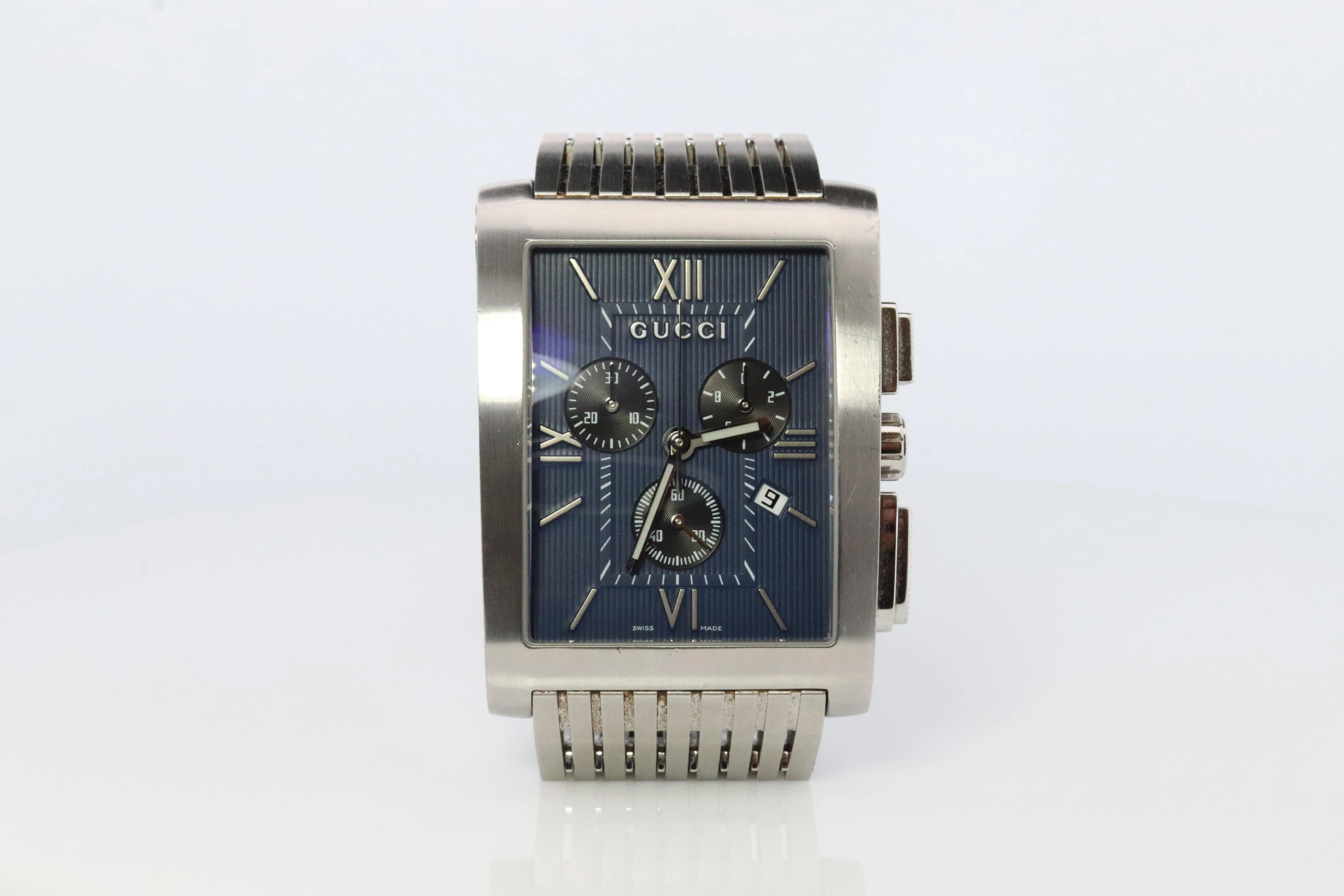 Gucci Watch. Gucci G Metro. Gucci 8600M Mens Large Chrono Watch