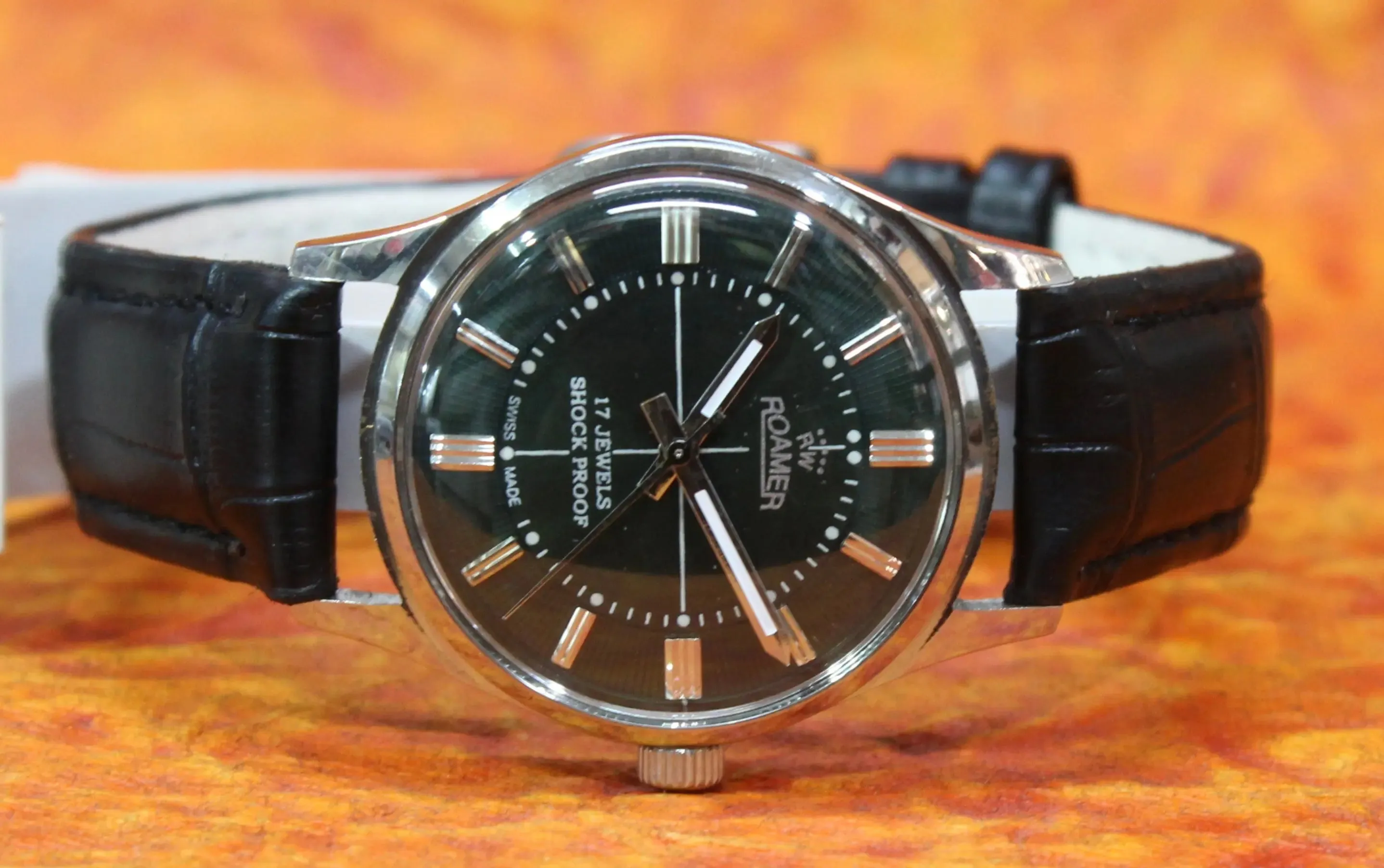 Hand Winding Swiss Made Wristwatch Roamer 17 Jewels FHF ST96 Vintage Mechanical Movement