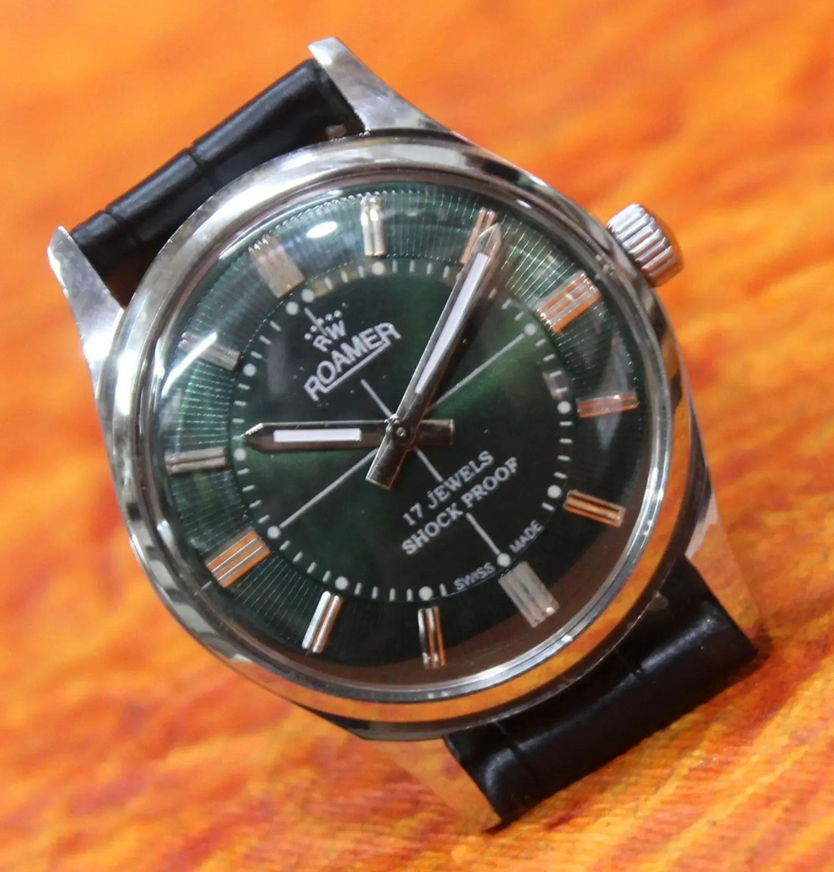 Hand Winding Swiss Made Wristwatch Roamer 17 Jewels FHF ST96 Vintage Mechanical Movement