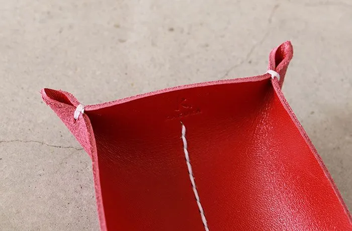 KAKURA leather tray, pen & glasses