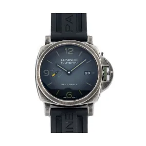 Panerai Luminor 44