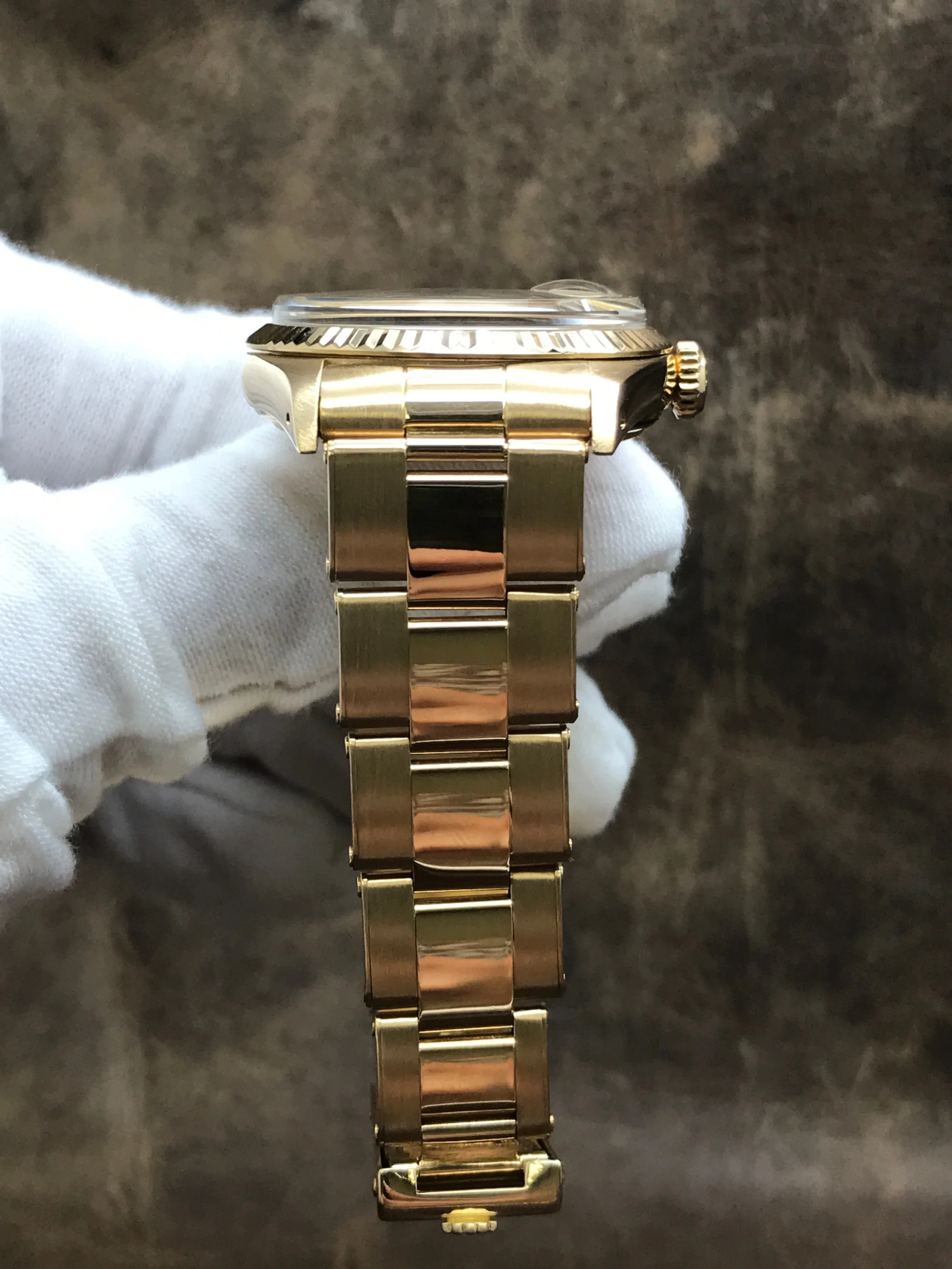 Rolex Date 34mm 15038 Champagne Dial Automatic Watch