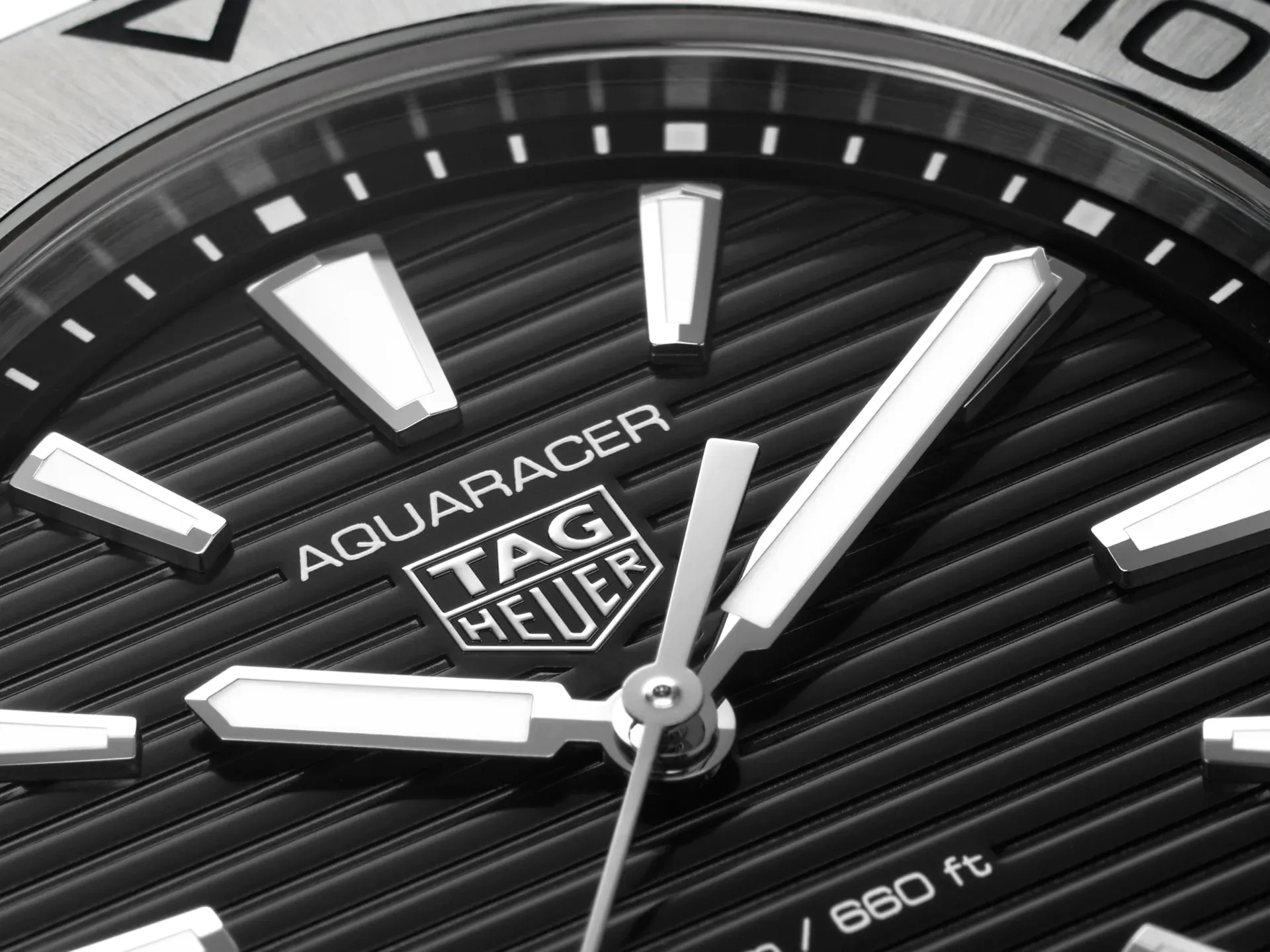 TAG HEUER AQUARACER PROFESSIONAL 200 WBP1110.BA0627